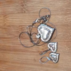 Necklace and earrings set